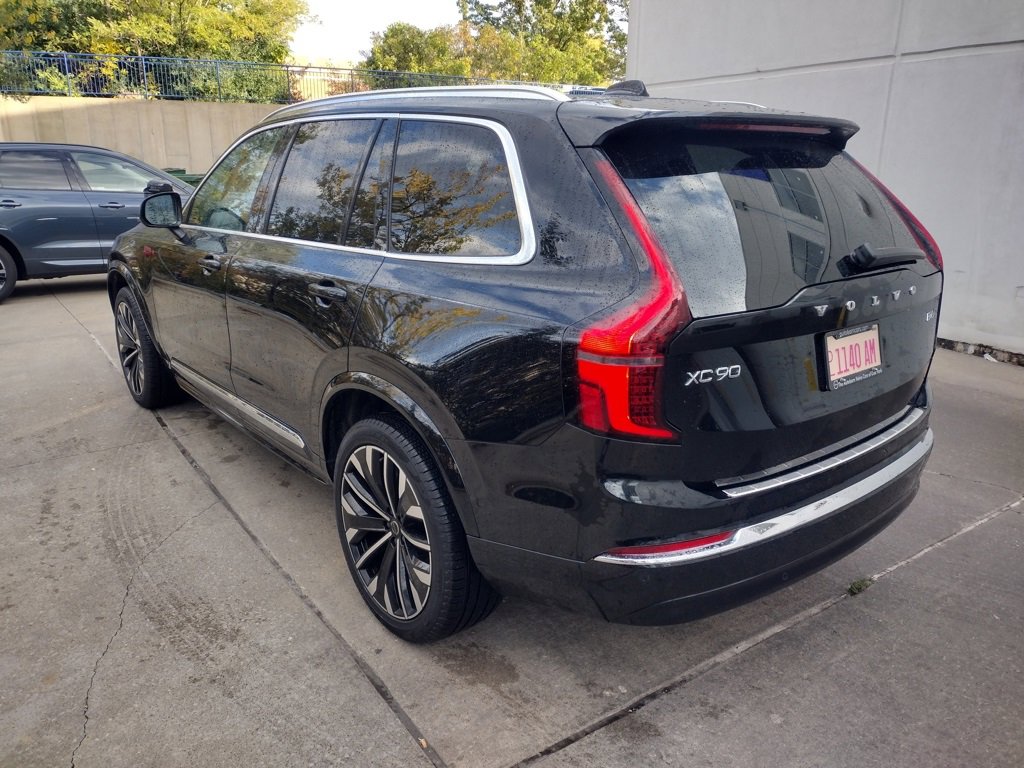 New 2026 Volvo XC90 B6 Plus w/ Protection Package Premier image 6