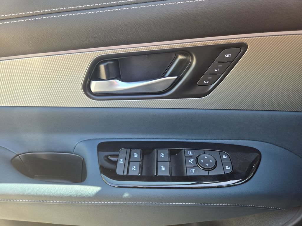 New 2026 Nissan Murano Platinum w/ Cargo Package AWD/4WD image 13