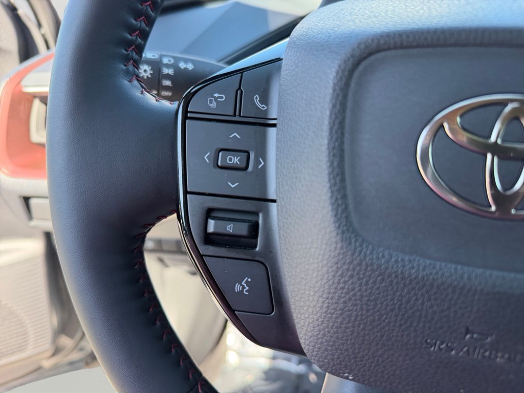 Used 2026 Toyota Prius Plug-In Hybrid FWD image 20