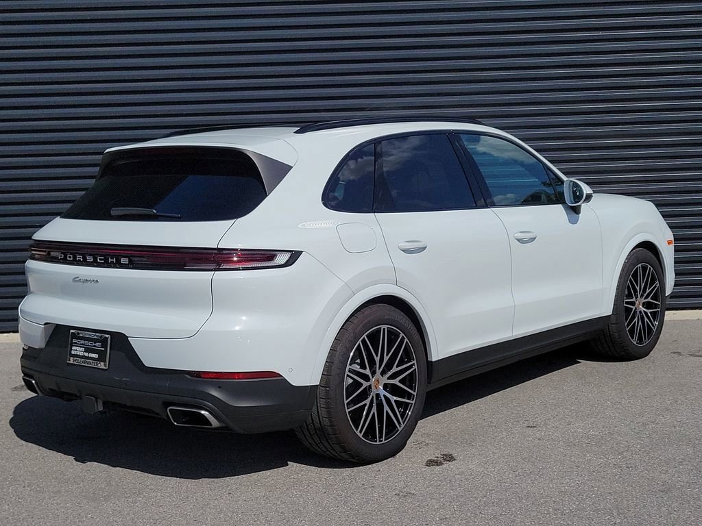 Certified 2025 Porsche Cayenne image 7