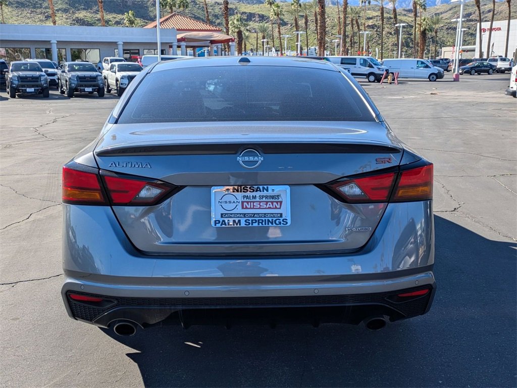 Used 2024 Nissan Altima 2.0 SR image 4