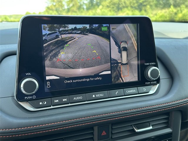 Certified 2025 Nissan Rogue SV image 31