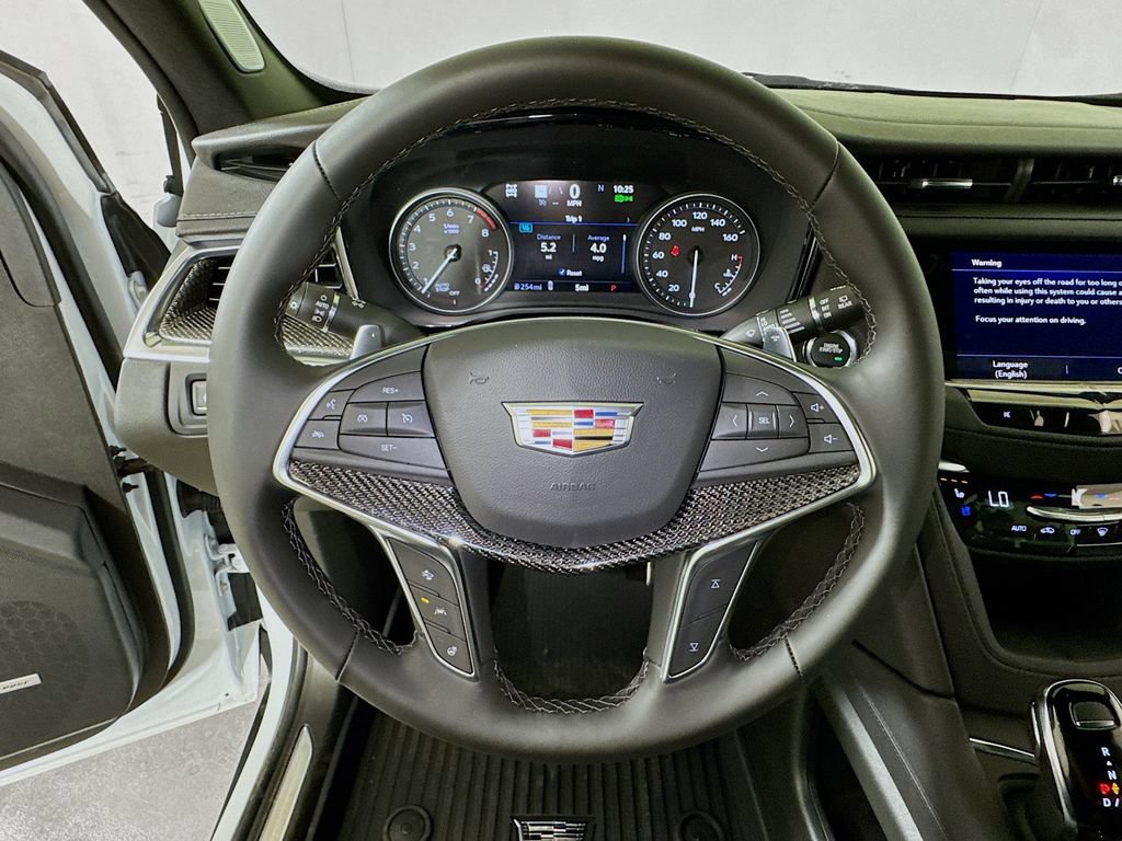 New 2026 Cadillac XT5 Sportv w/ LPO, Onyx Lite Package AWD/4WD image 6