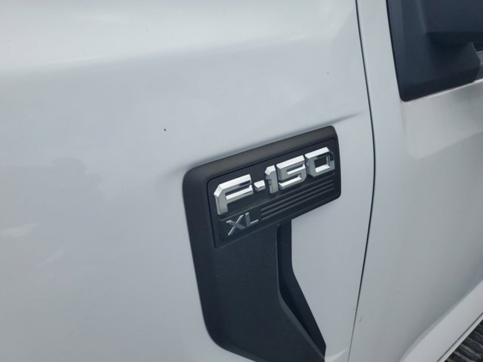 Used 2021 Ford F150 XL RWD image 3