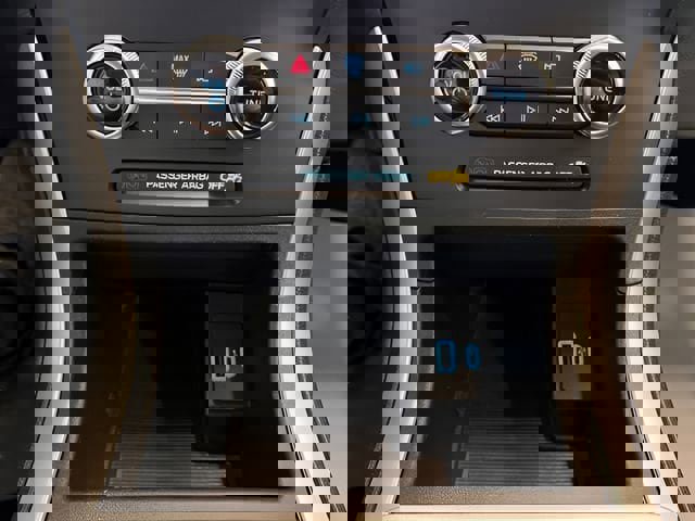 Used 2024 Ford Edge SEL image 28