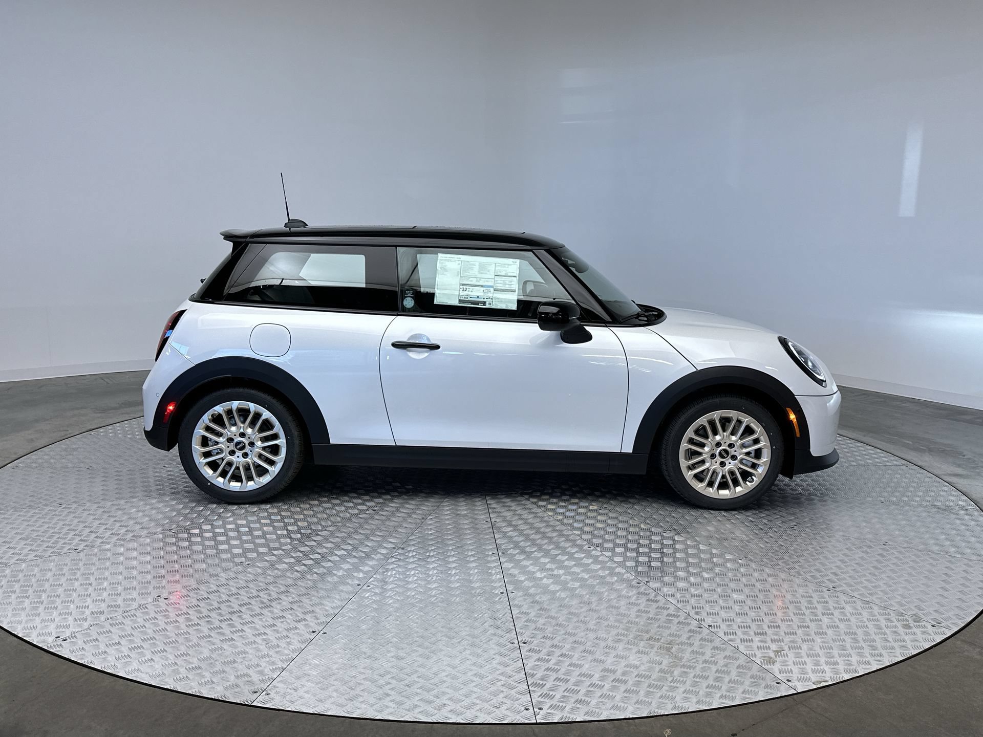 Used 2026 MINI Cooper S FWD image 10