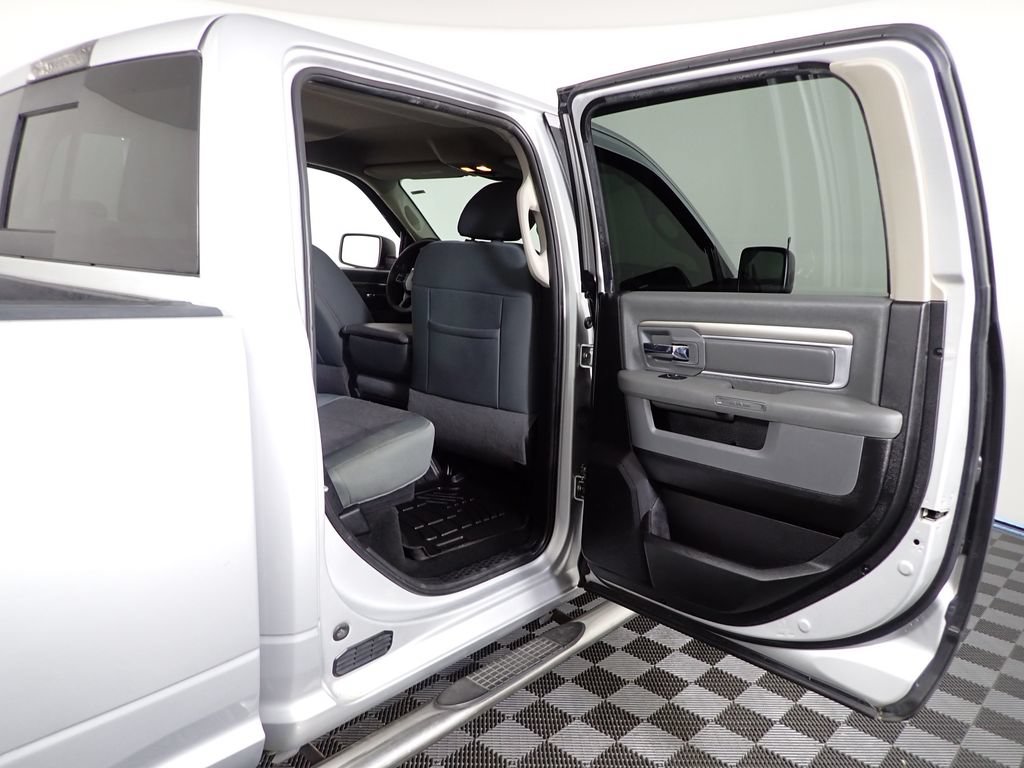 Used 2016 RAM 1500 Outdoorsman AWD/4WD image 31