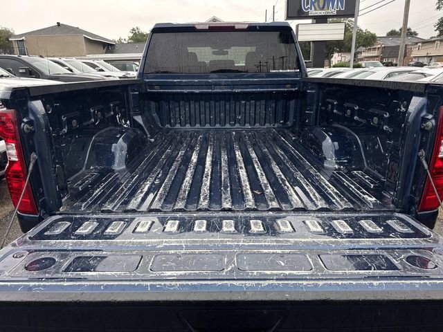 Used 2022 Chevrolet Silverado 2500 Custom w/ Custom Value Package AWD/4WD image 10