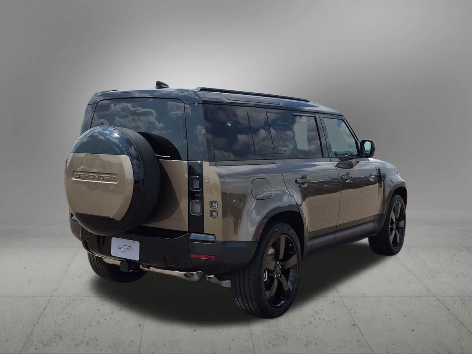 New 2026 Land Rover Defender 110 S AWD/4WD image 6