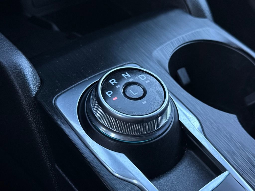 Used 2025 Ford Escape Platinum image 32