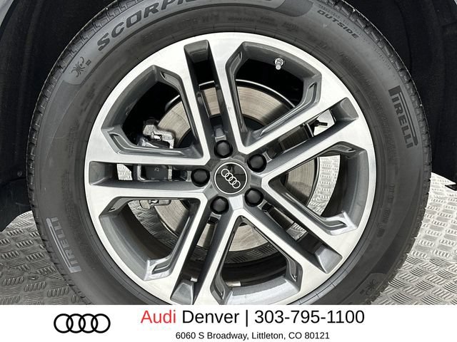 Used 2025 Audi Q5 Premium AWD/4WD image 10
