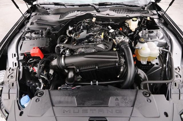 Used 2025 Ford Mustang Coupe image 23