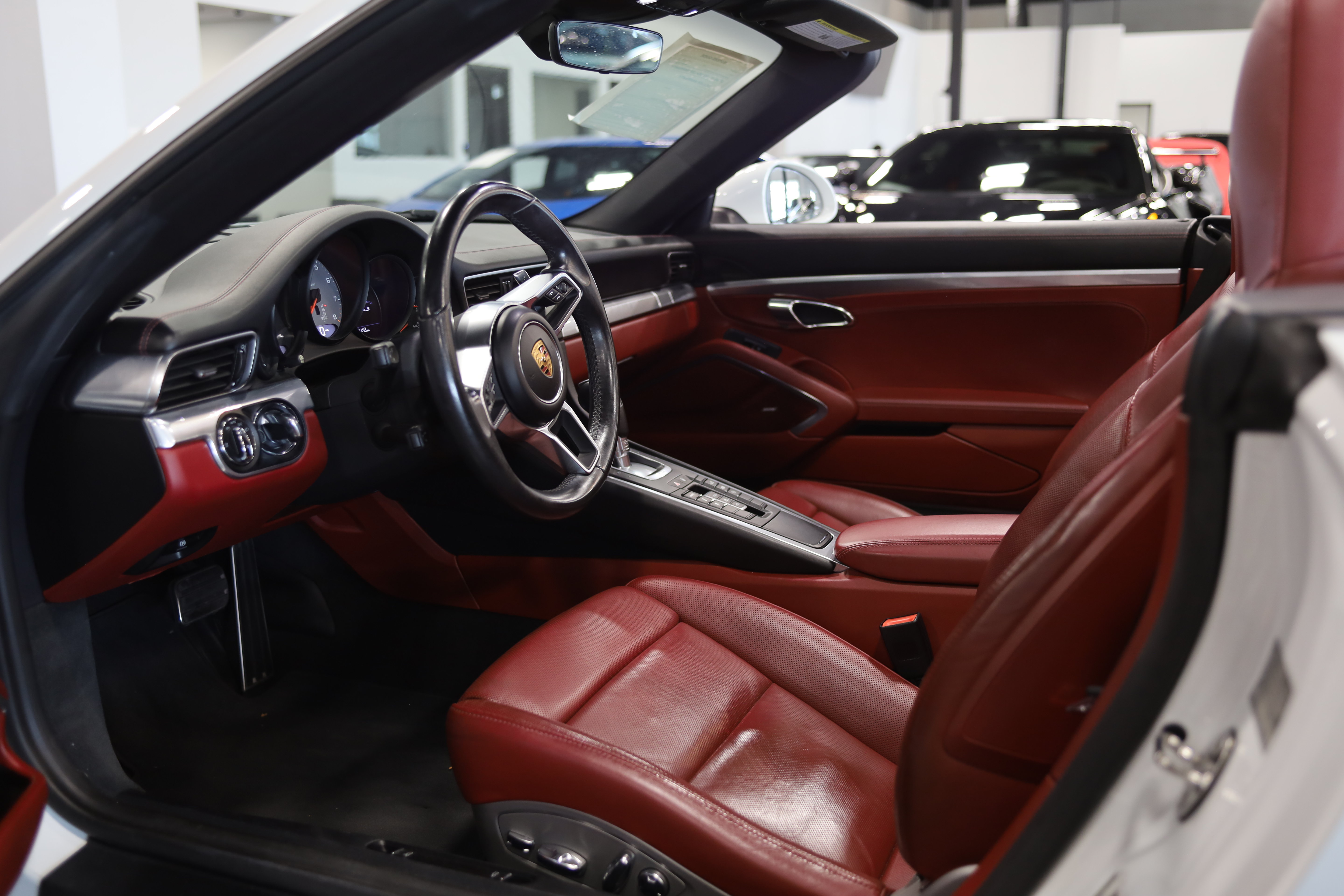 Used 2018 Porsche 911 Carrera S RWD image 14