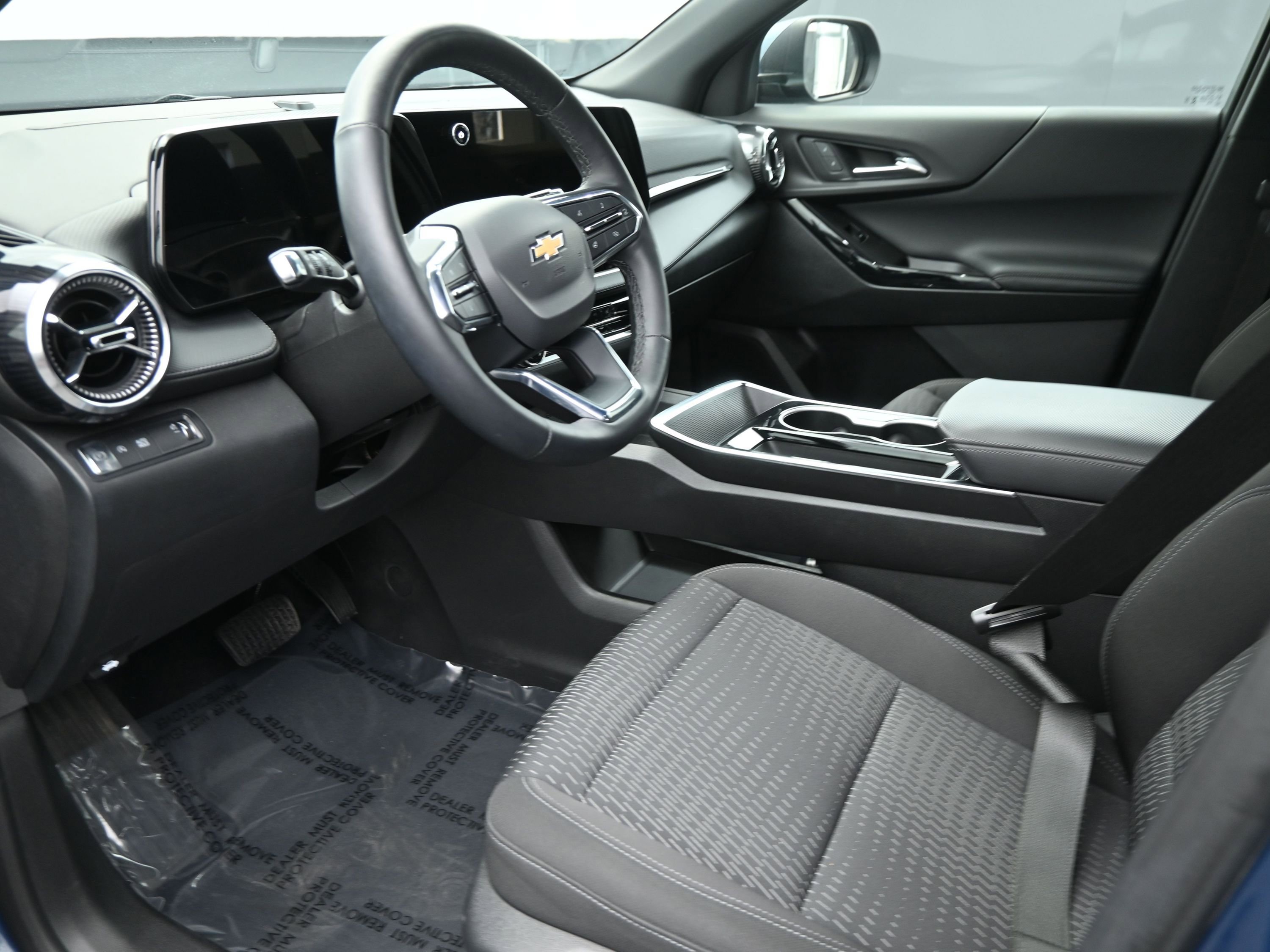 Used 2025 Chevrolet Equinox LT image 12