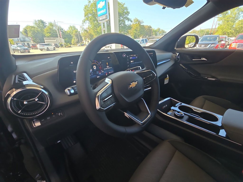 New 2026 Chevrolet Equinox LT w/ Convenience Package II image 10