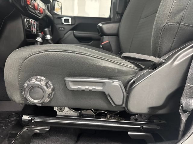 Used 2021 Jeep Wrangler Unlimited Sport AWD/4WD image 10