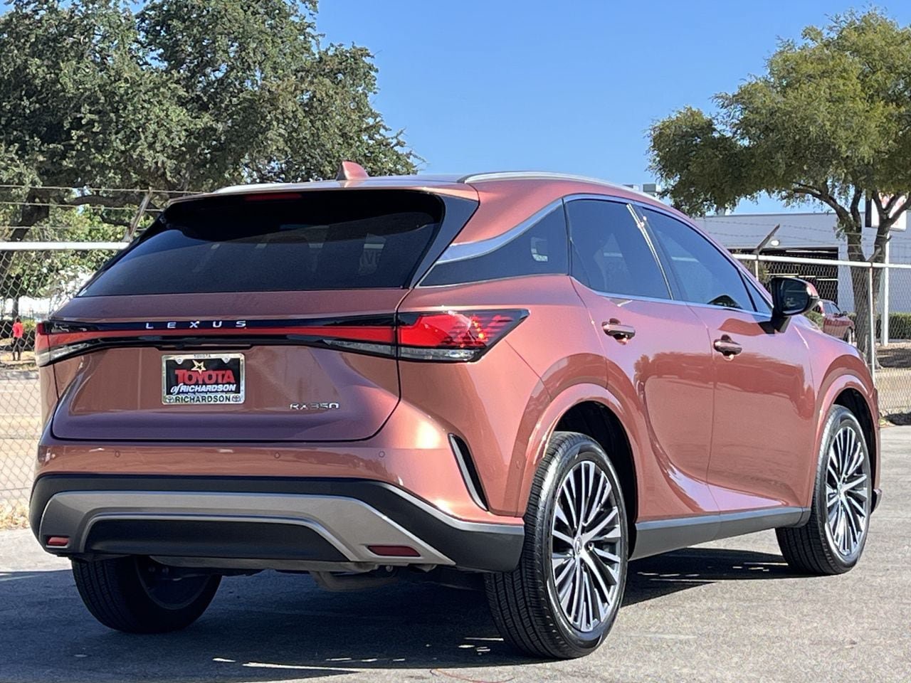 Used 2024 Lexus RX 350 Premium Plus w/ Convenience Package FWD image 4
