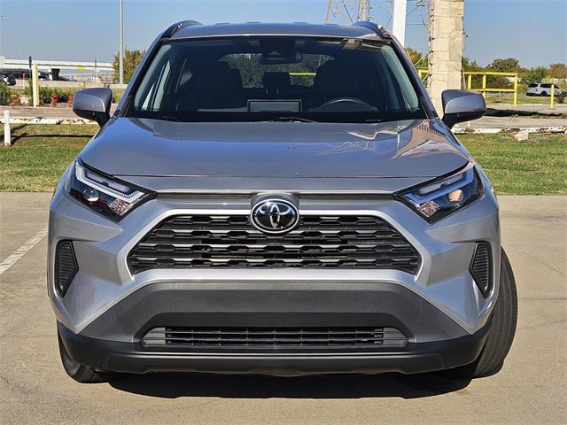 Used 2023 Toyota RAV4 XLE image 2