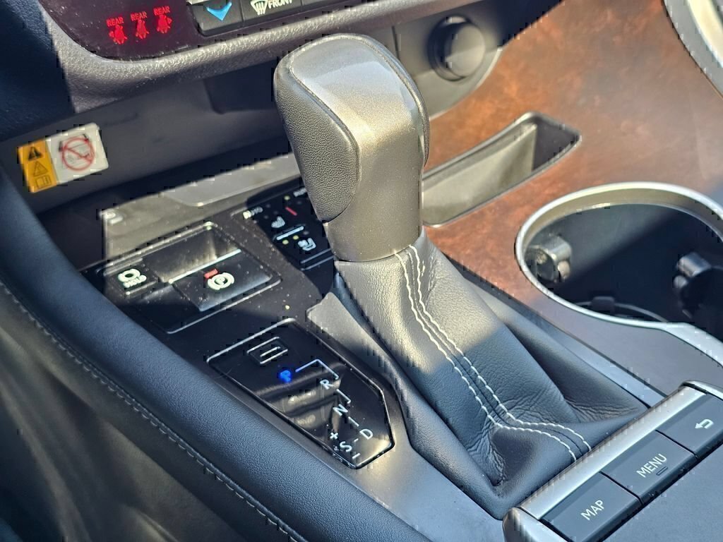 Used 2022 Lexus RX 450h AWD w/ Premium Package image 31