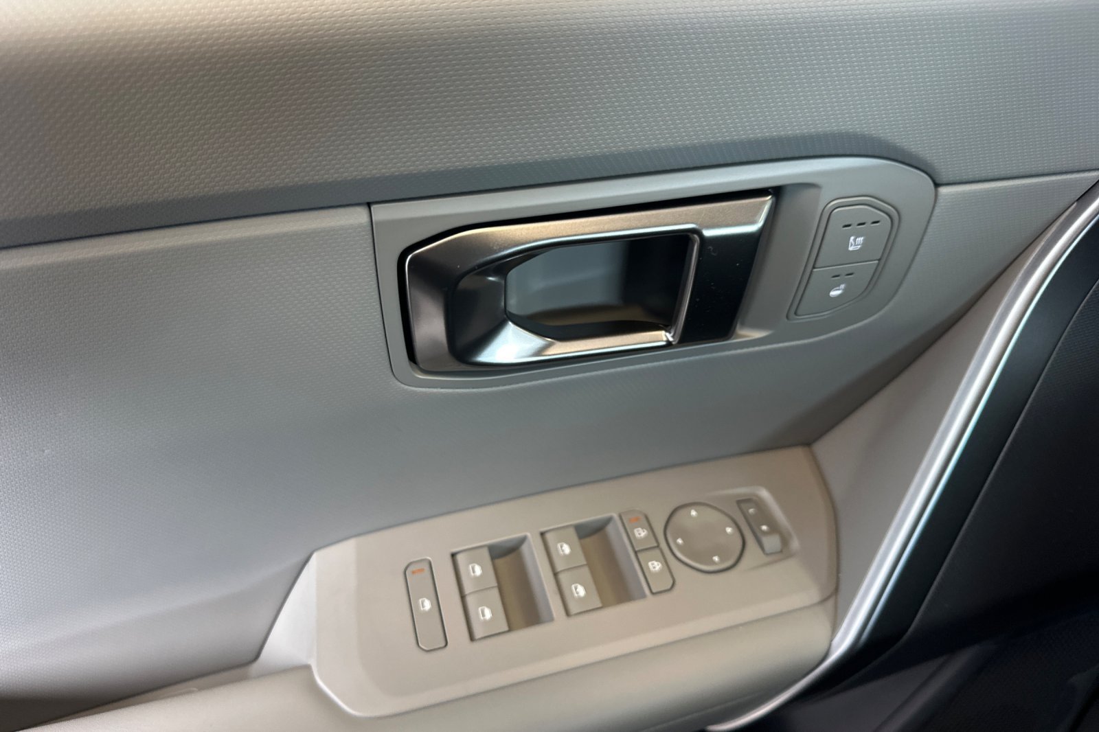 New 2027 Kia Seltos EX w/ EX Panoramic Sunroof Package FWD image 11