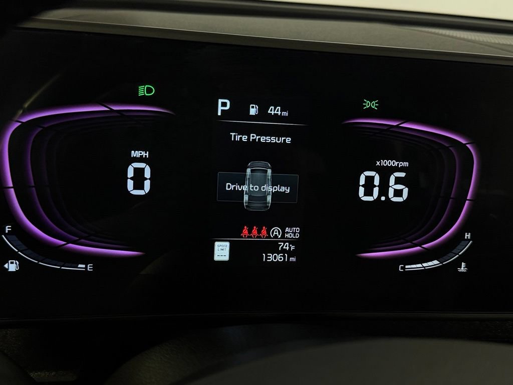 Used 2025 Kia Sportage EX FWD image 15