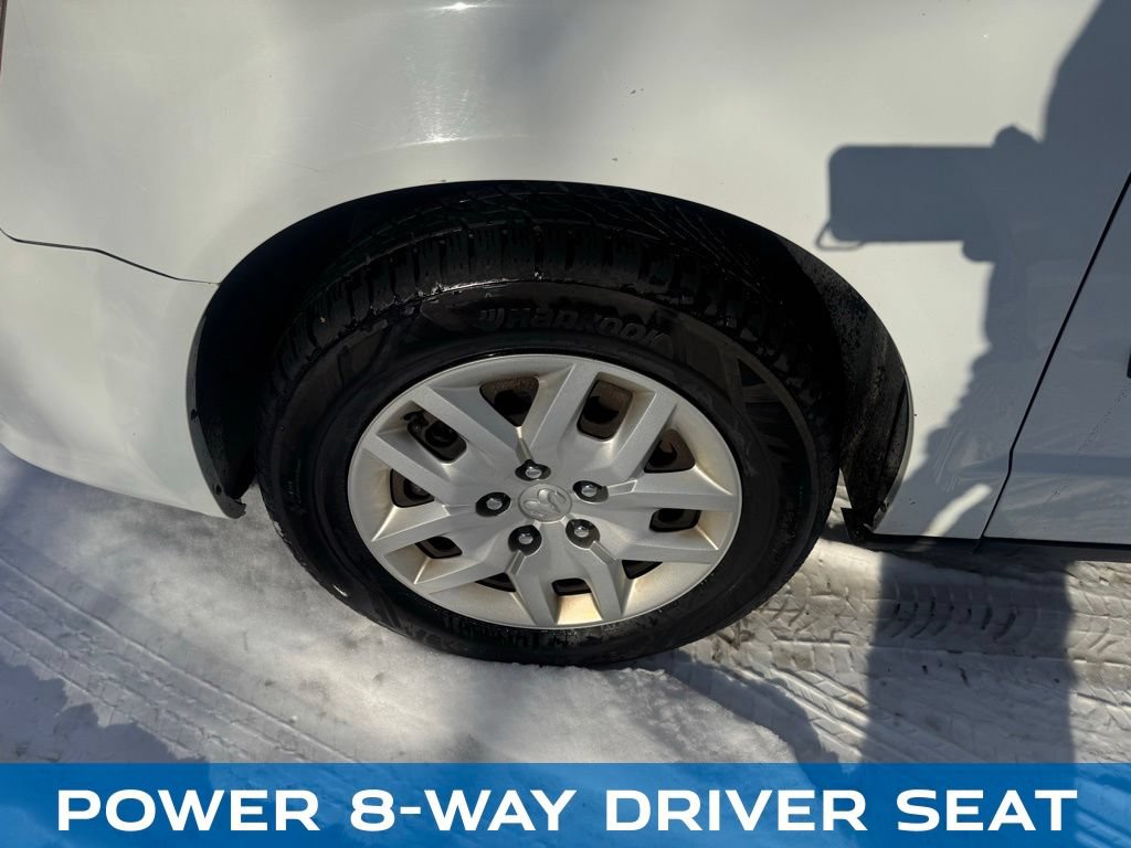 Used 2014 RAM C/V Tradesman FWD image 11
