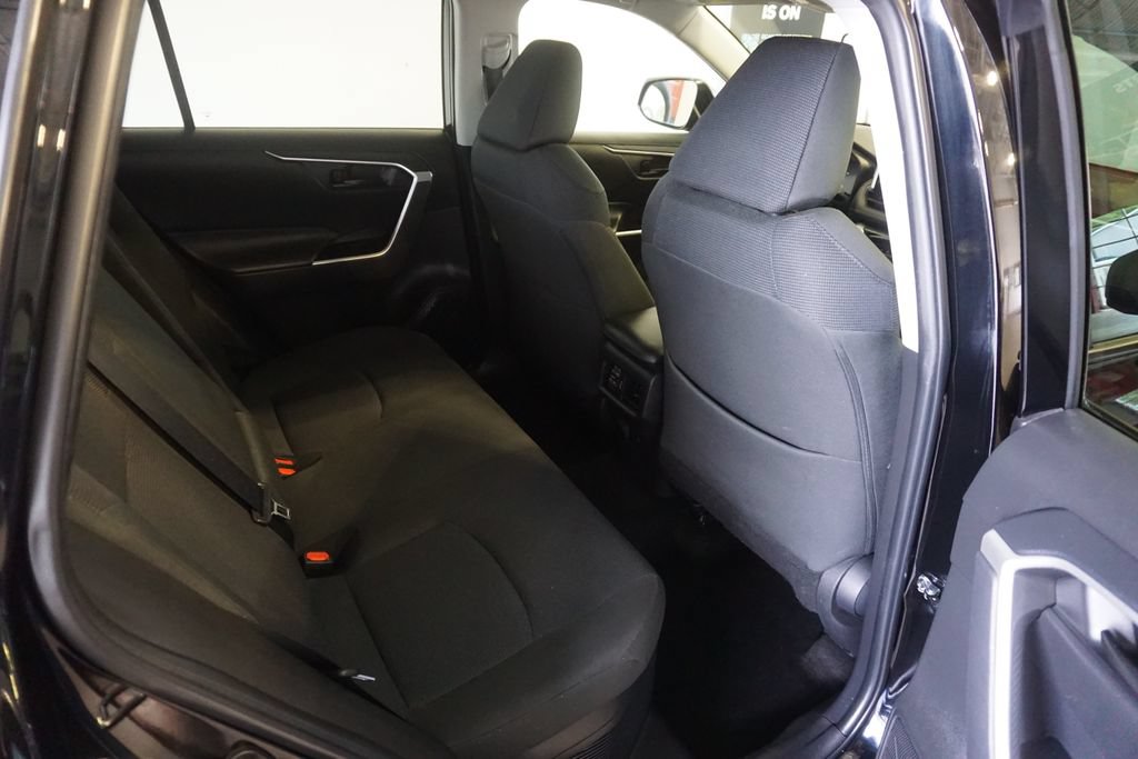 Used 2023 Toyota RAV4 LE AWD/4WD image 20