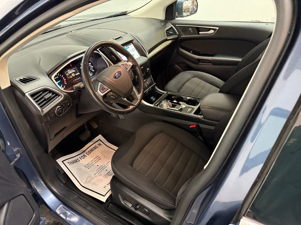 Used 2019 Ford Edge SEL image 3