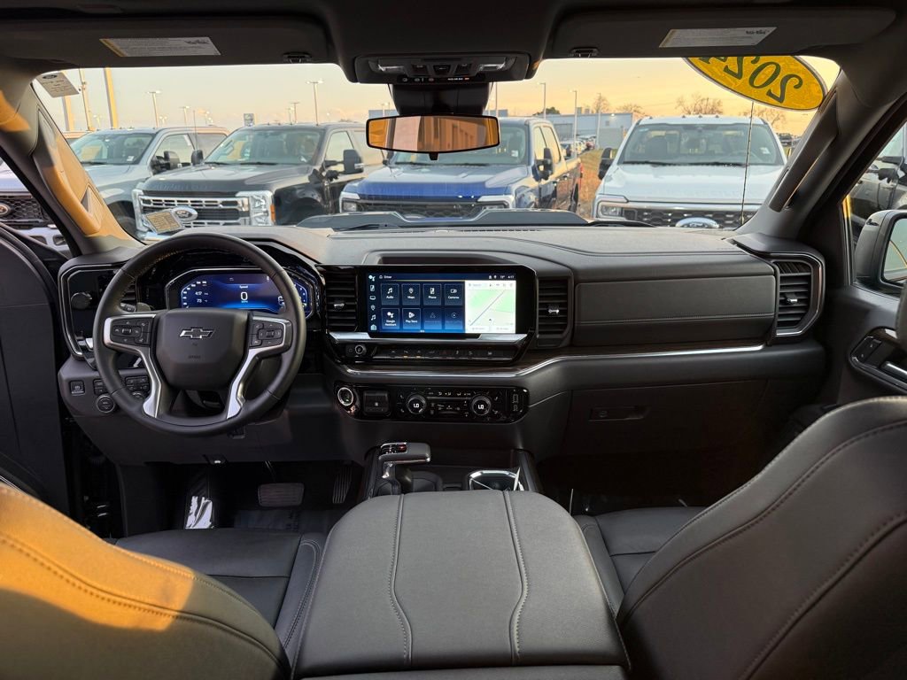 Used 2024 Chevrolet Silverado 1500 LT Trail Boss w/ LT Trail Boss Premium Package image 14