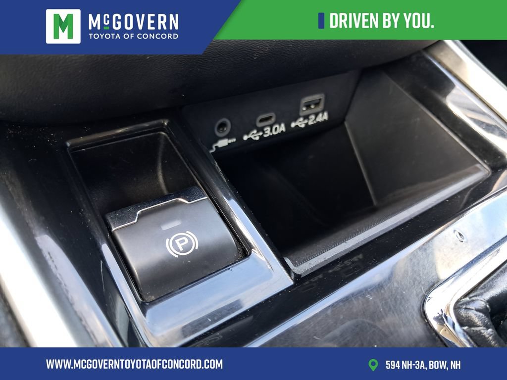 Used 2024 Subaru Legacy Premium AWD/4WD image 31
