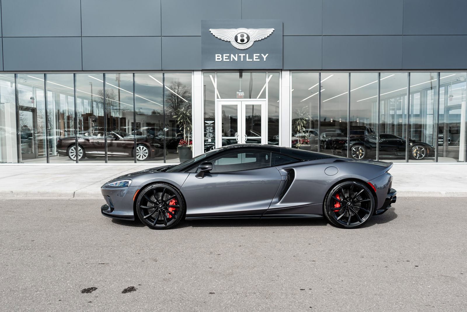 Used 2025 McLaren GTS image 5