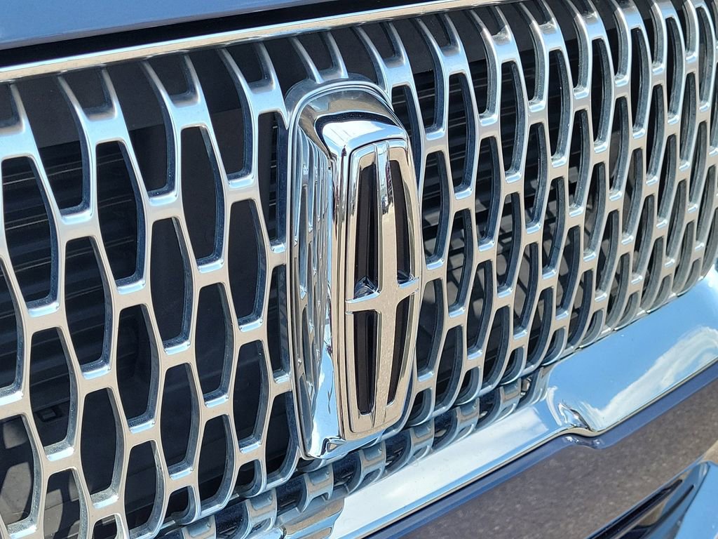 Used 2022 Lincoln Corsair Reserve FWD image 7
