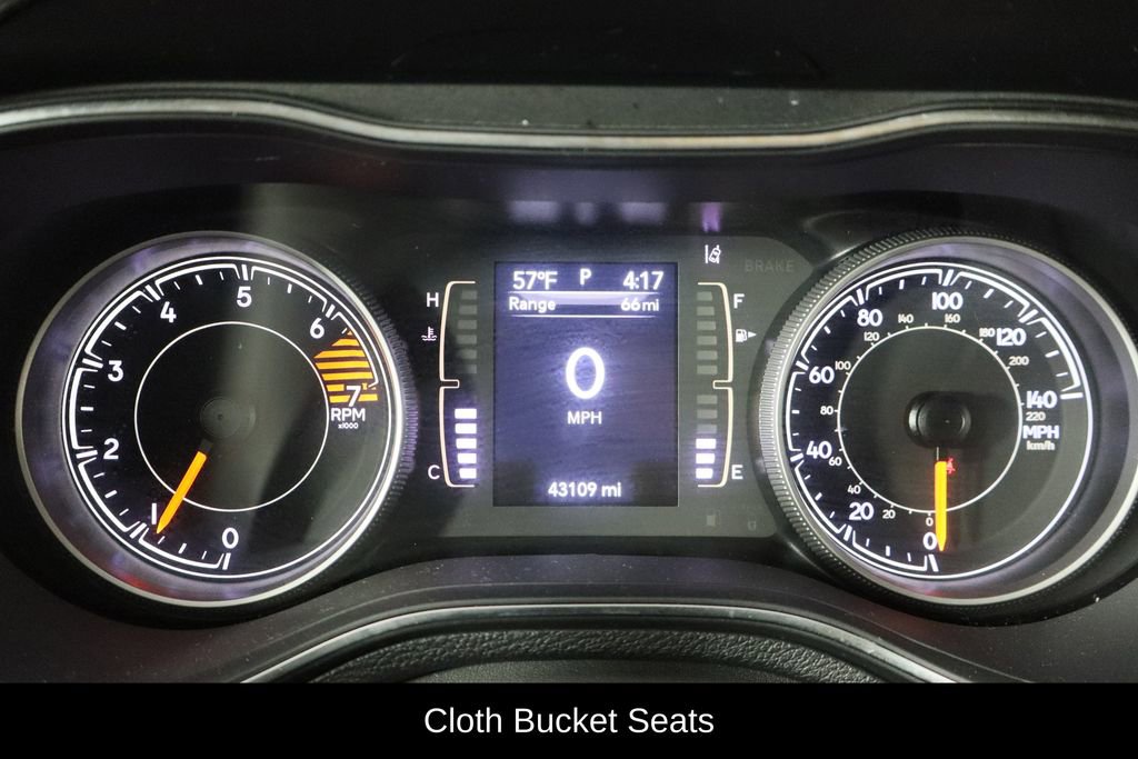 Used 2021 Jeep Cherokee Latitude image 11