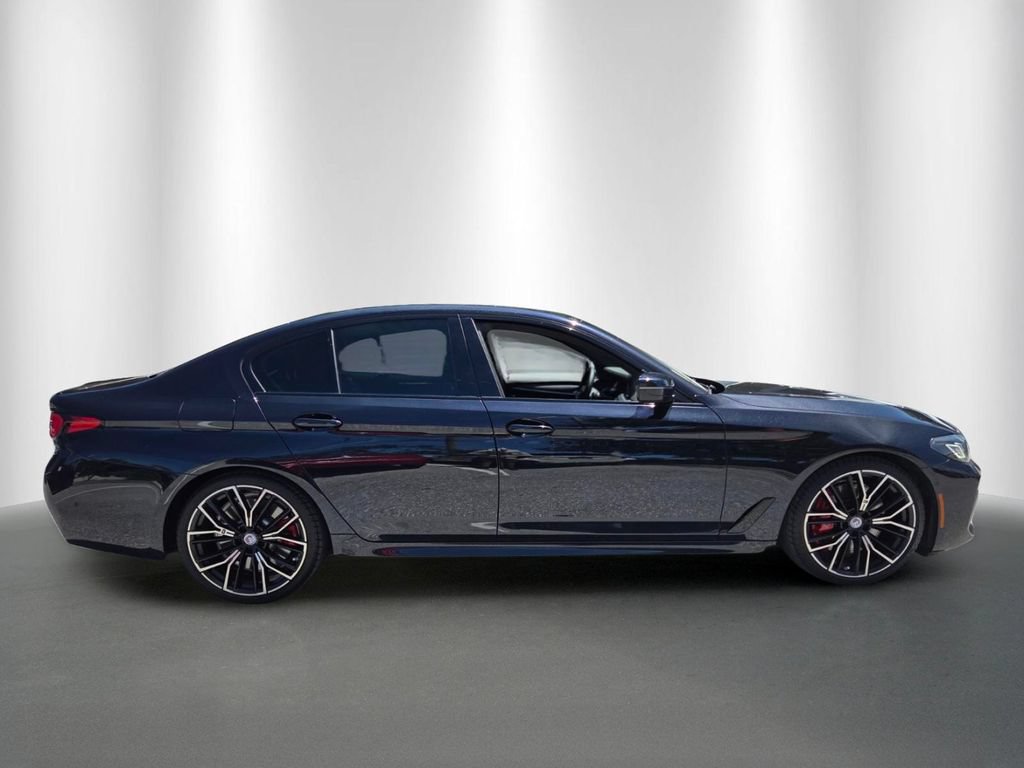 Used 2023 BMW M550i xDrive w/ Executive Package AWD/4WD image 2
