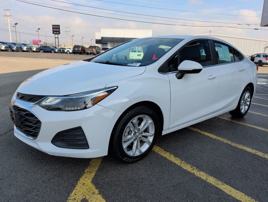 Used 2019 Chevrolet Cruze LT w/ LT Fleet Convenience Package image 3