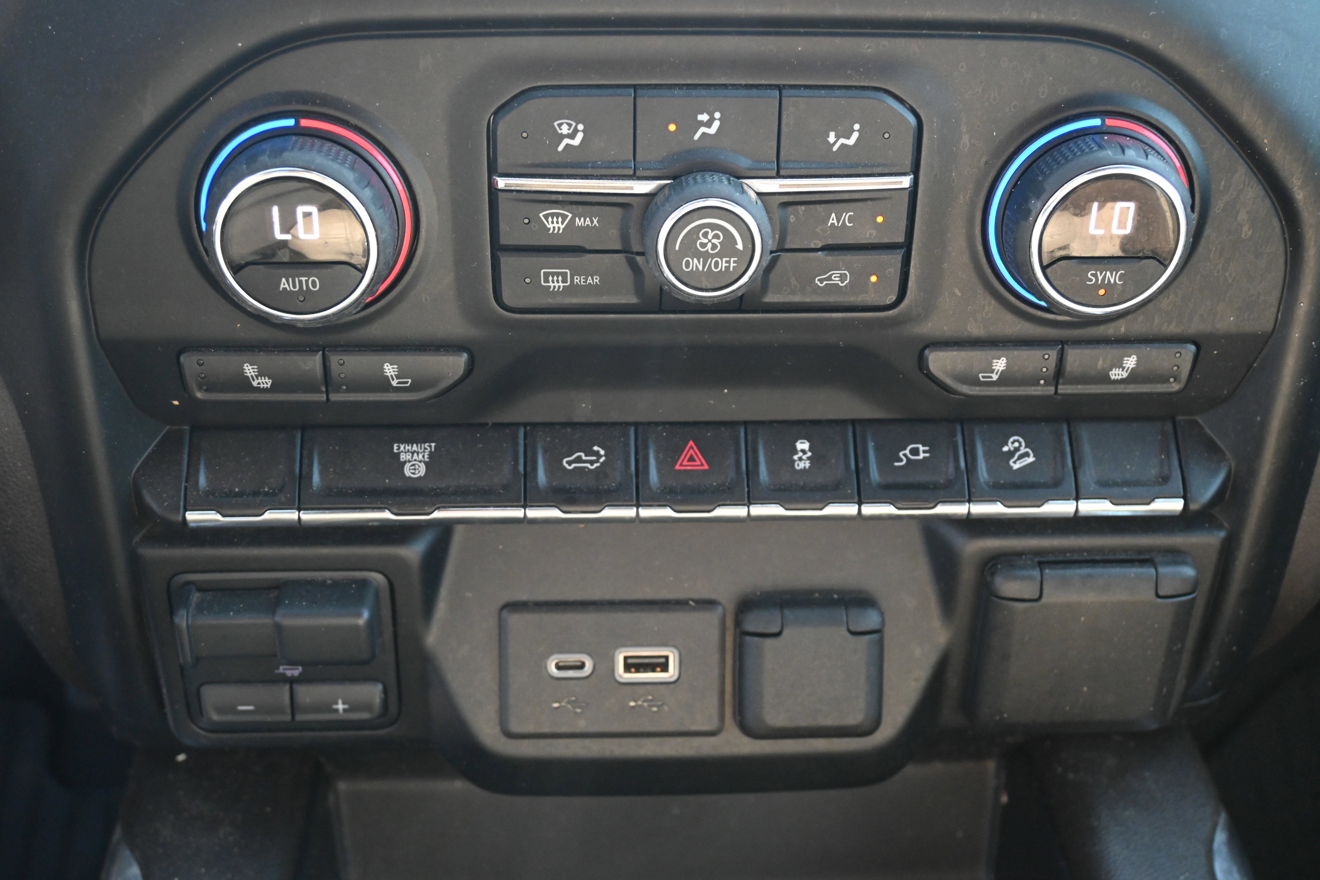 Used 2021 Chevrolet Silverado 3500 LT w/ Convenience Package image 28