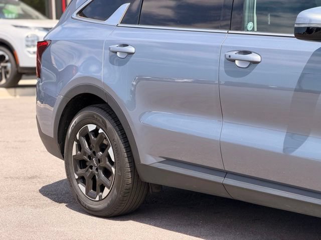 Used 2024 Kia Sorento S FWD image 5
