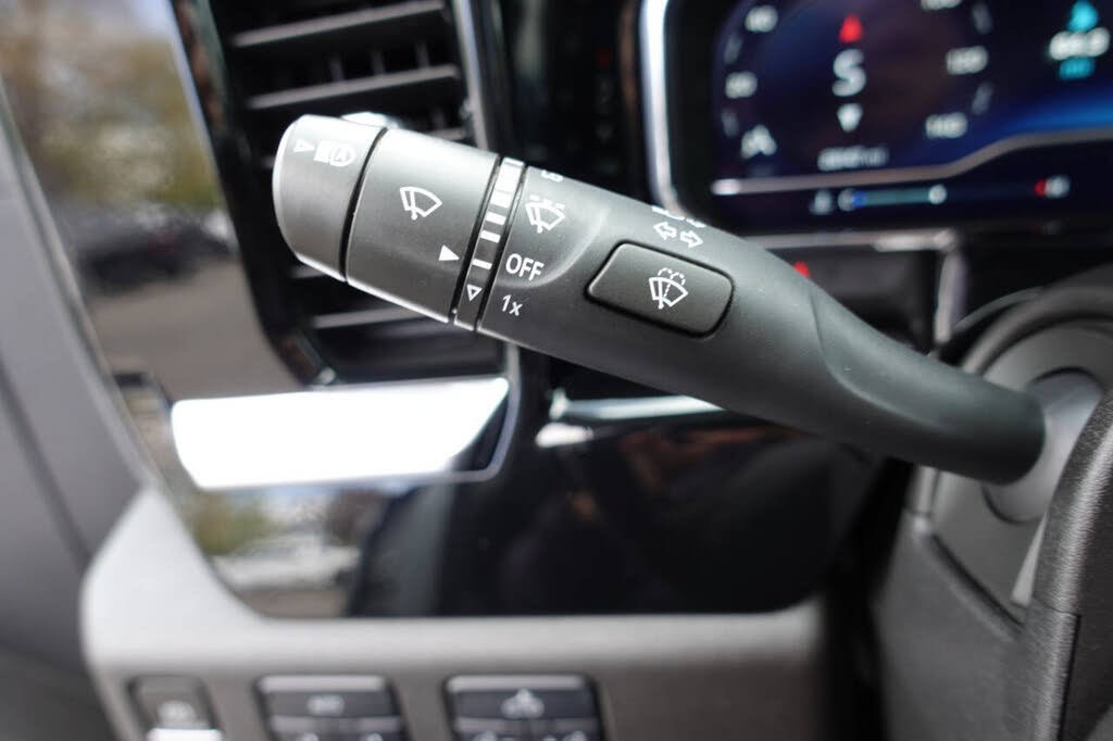 Used 2023 Chevrolet Silverado 1500 LT AWD/4WD image 52