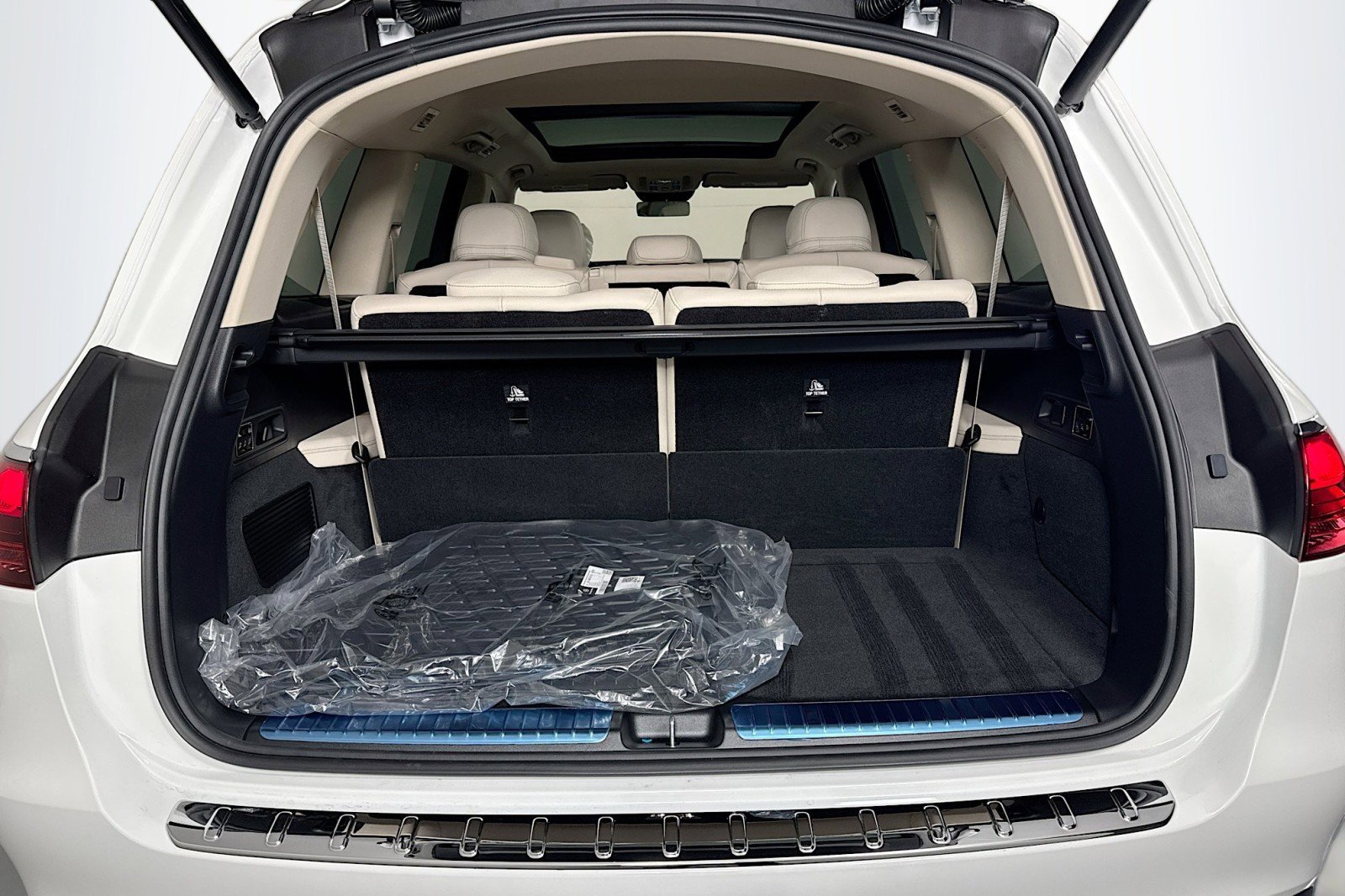 New 2026 Mercedes-Benz GLS 450 4MATIC image 23