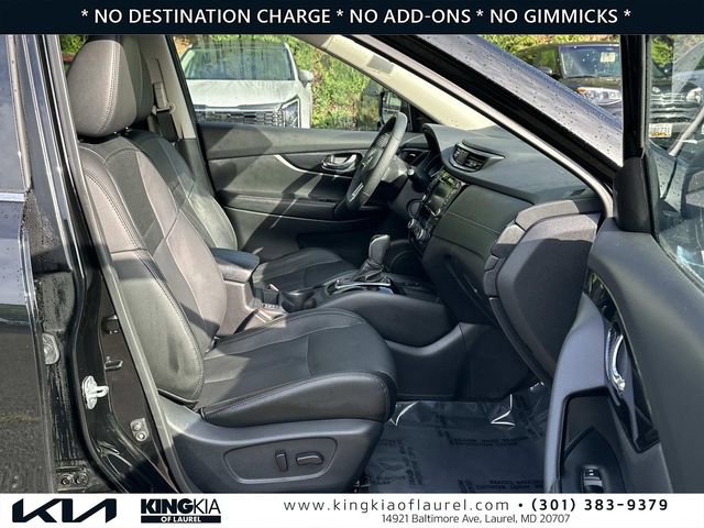 Used 2019 Nissan Rogue SL AWD/4WD image 16