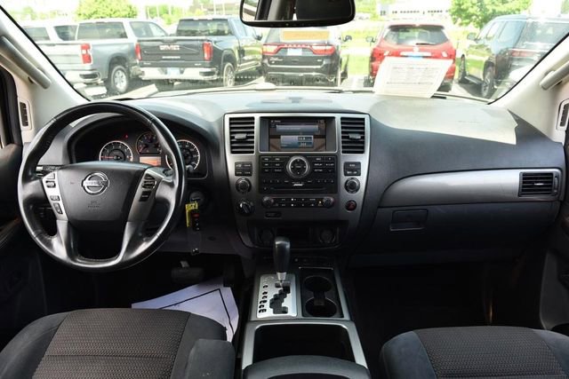 Used 2014 Nissan Armada SV AWD/4WD image 7