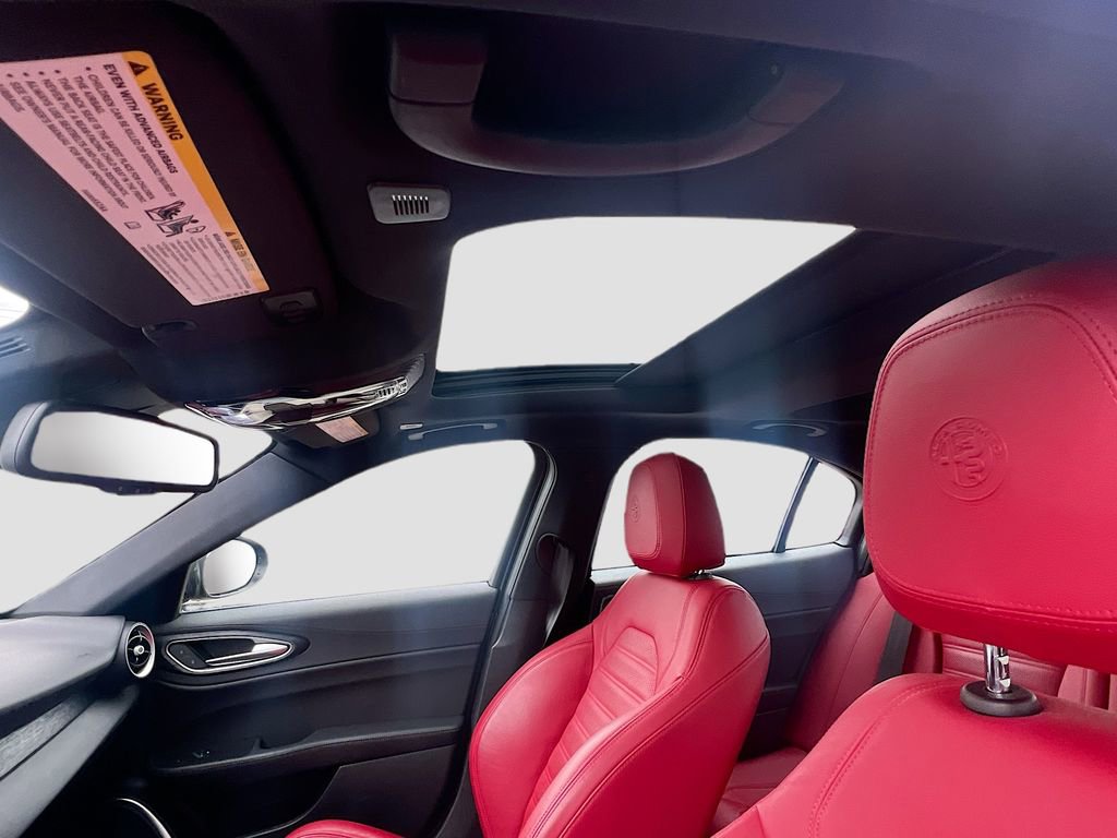 Used 2022 Alfa Romeo Giulia Sprint image 24