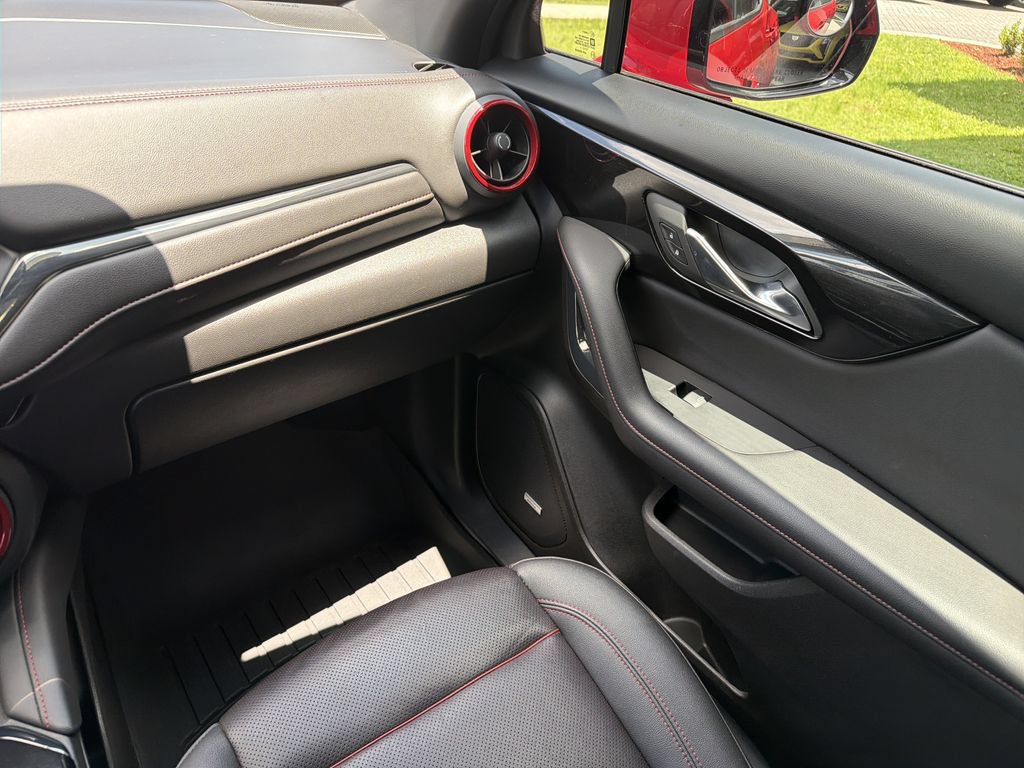 Certified 2023 Chevrolet Blazer RS w/ Driver Confidence II Package FWD image 17