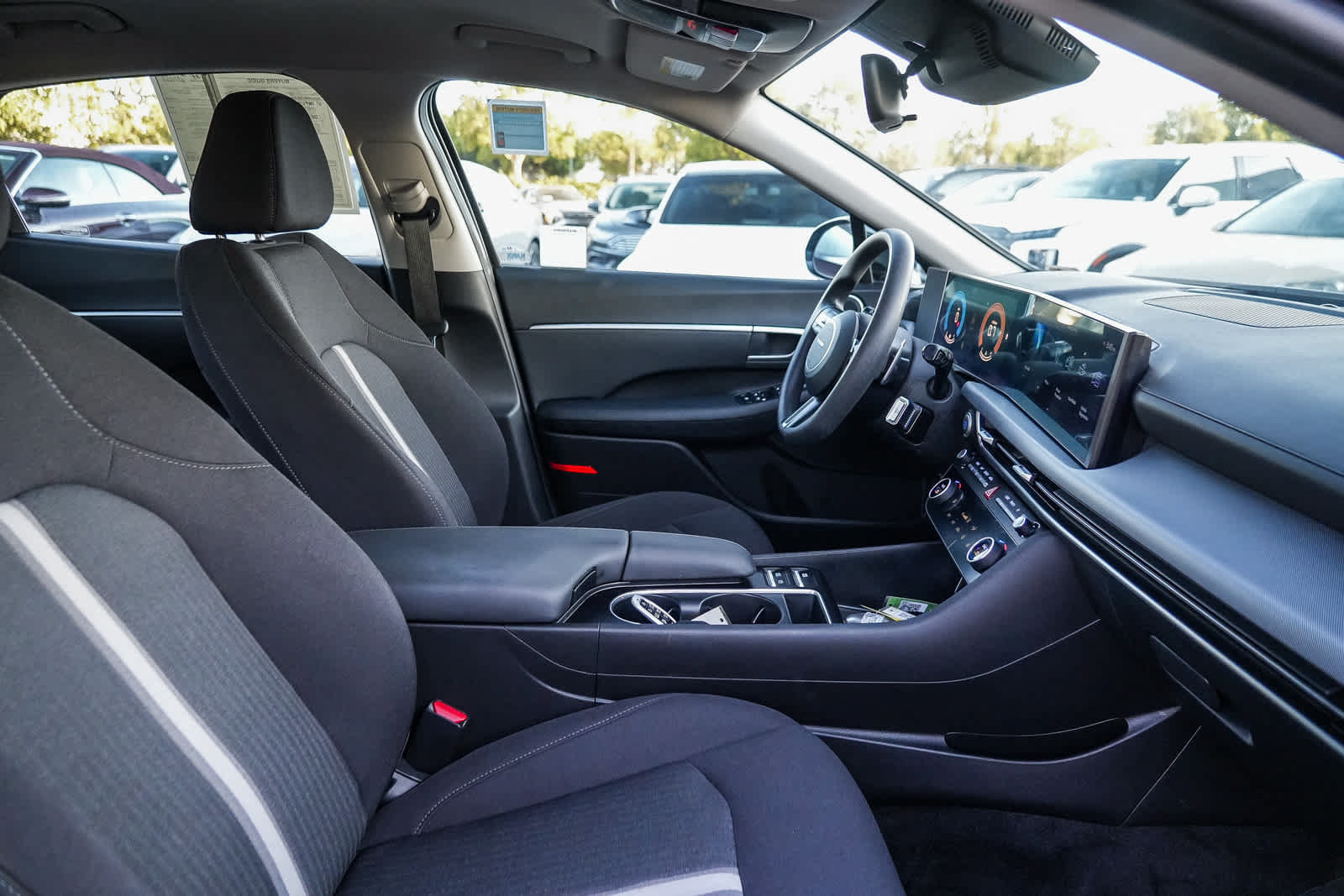 Certified 2025 Hyundai Sonata SEL FWD image 16