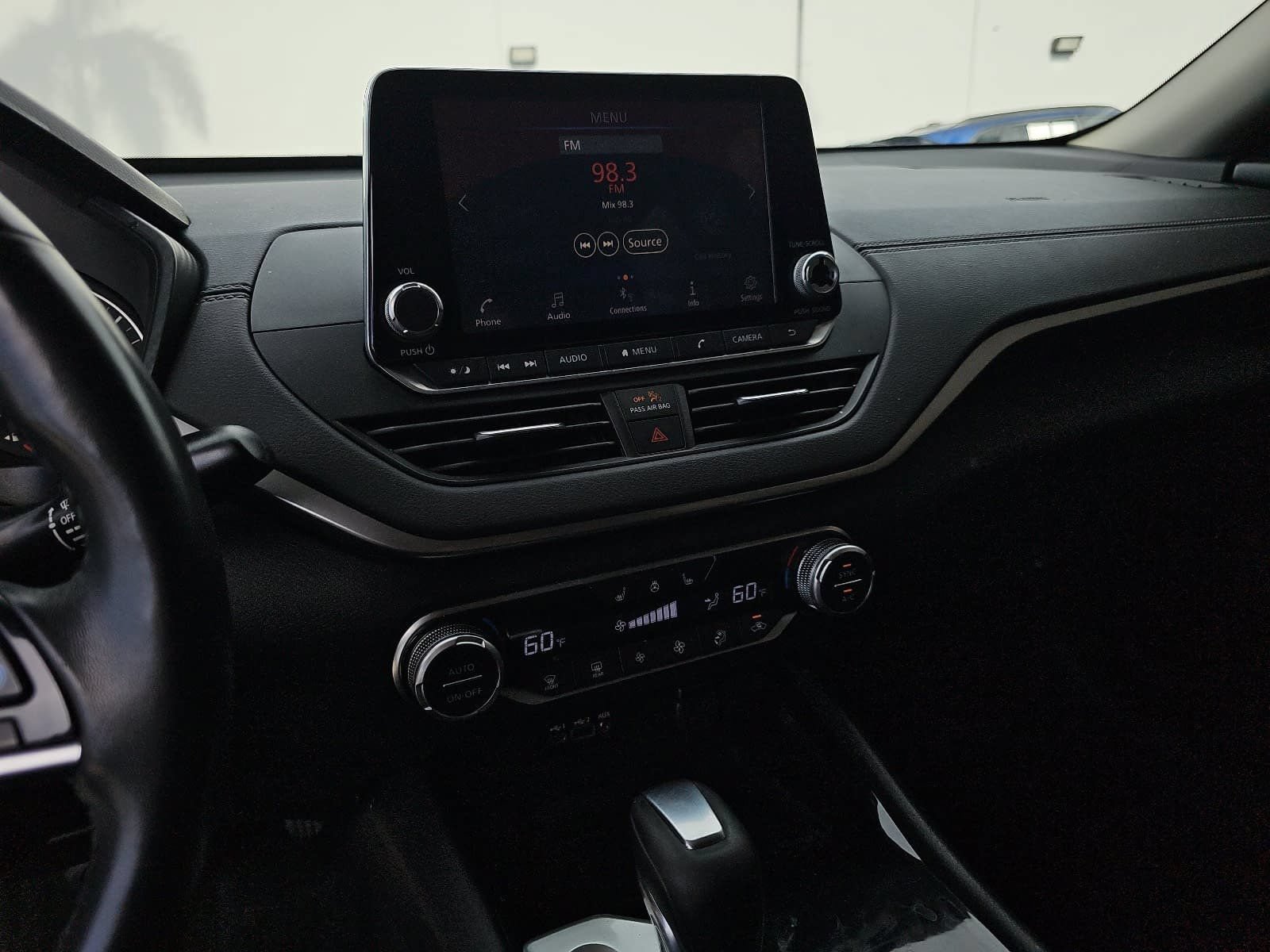 Used 2020 Nissan Altima 2.5 SV FWD image 19