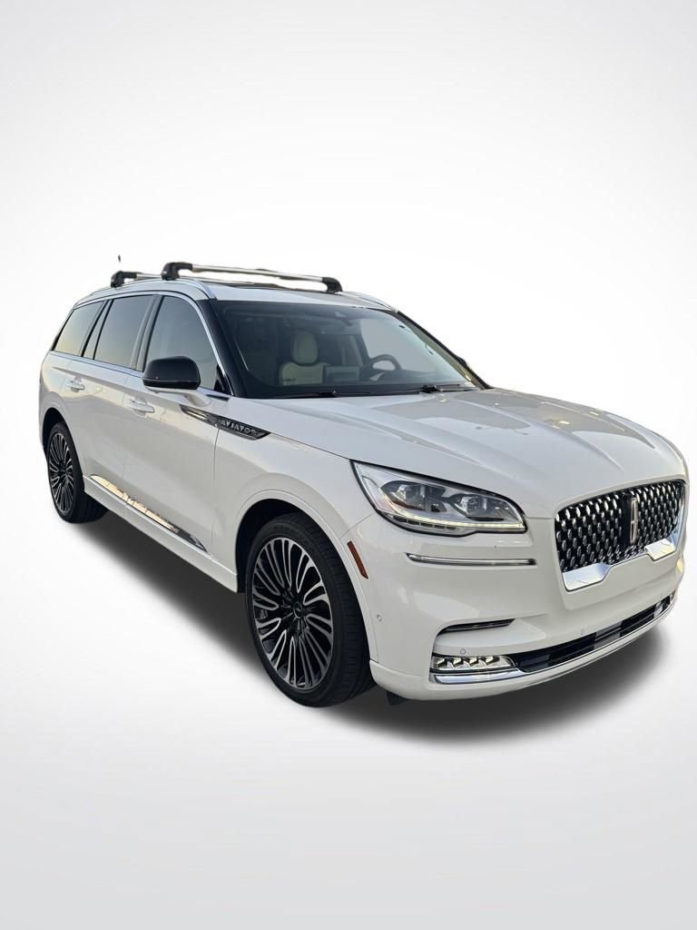 Used 2023 Lincoln Aviator Black Label w/ Dynamic Handling Package video 3