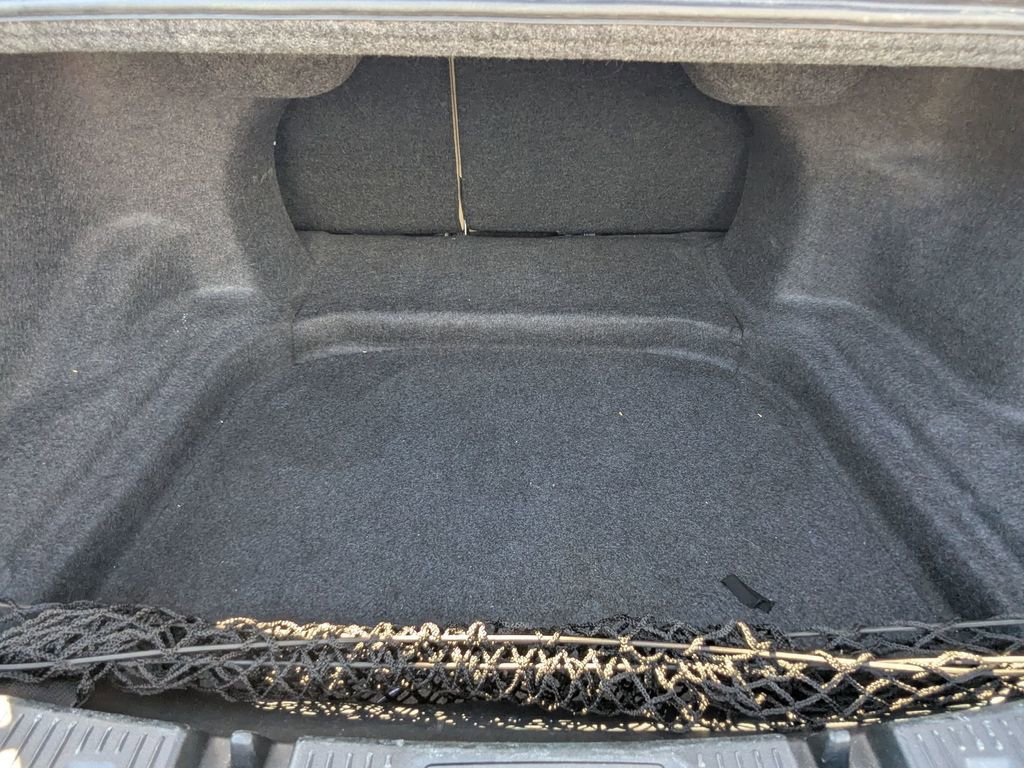 Used 2017 Ford Taurus Limited image 6