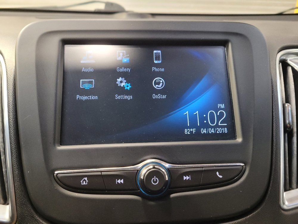 Used 2018 Chevrolet Malibu LT FWD image 25