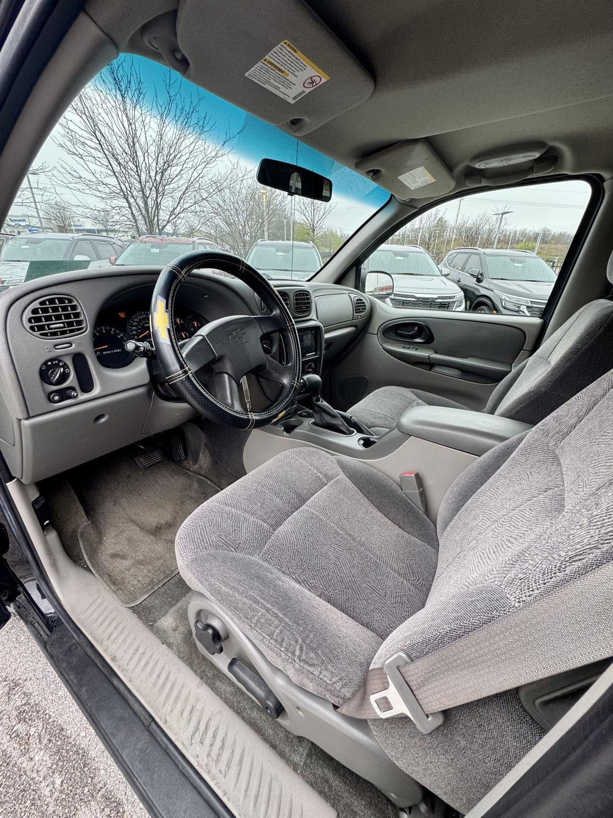 Used 2004 Chevrolet TrailBlazer LS w/ LS Preferred Equipment Group image 18