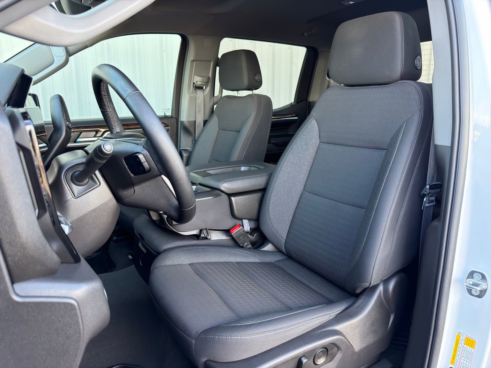 Used 2024 GMC Sierra 1500 Elevation image 14